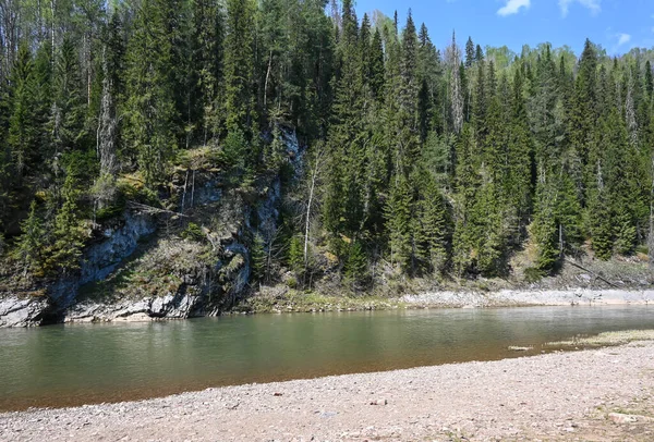 Pedras Rio Taiga Parque Natural Zilim Bashkir Urais Rússia — Fotografia de Stock