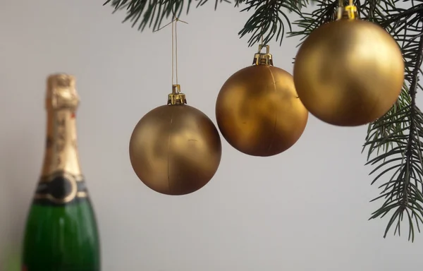 De decoratie van kerstbomen. — Stockfoto