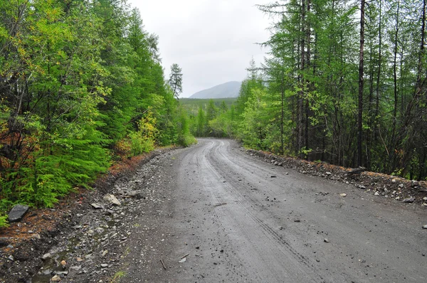 Autopista federal "Kolyma", Yakutsk - Magadan, Yakutia . — Foto de Stock