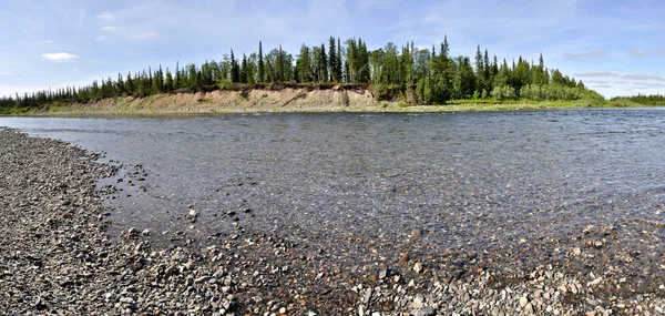 Panorama över flodlandskap. — Stockfoto