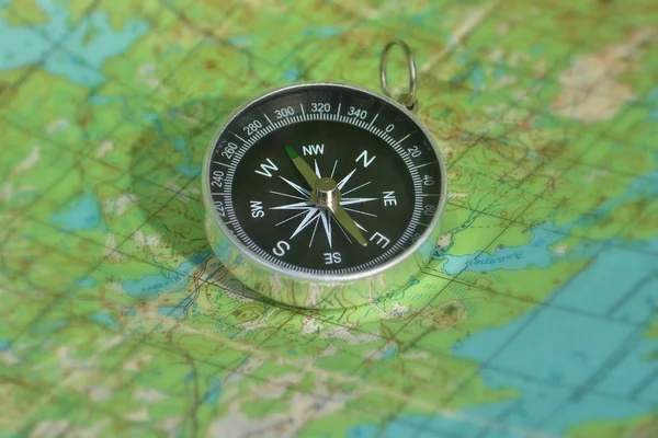 Mapa z kompasem. — Zdjęcie stockowe