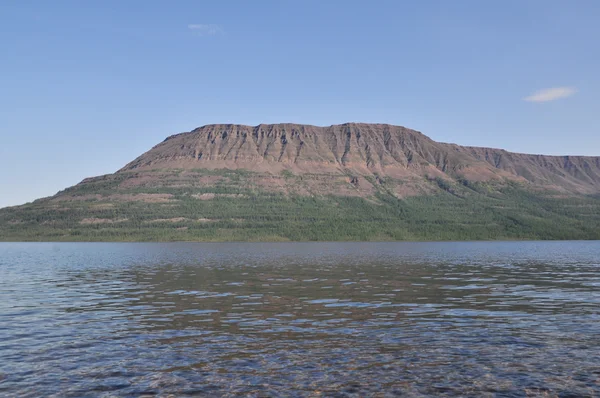 Fjällsjö på morgonen. — Stockfoto