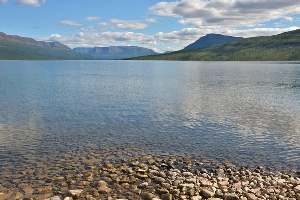 Morgon på sjön. — Stockfoto