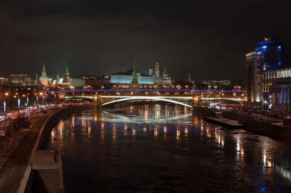 Der Moskauer Kreml in der Nacht. — Stockfoto