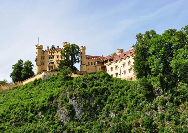 The castle of Hohenschwangau and Alps in Bavaria, Germany — Stock Photo, Image