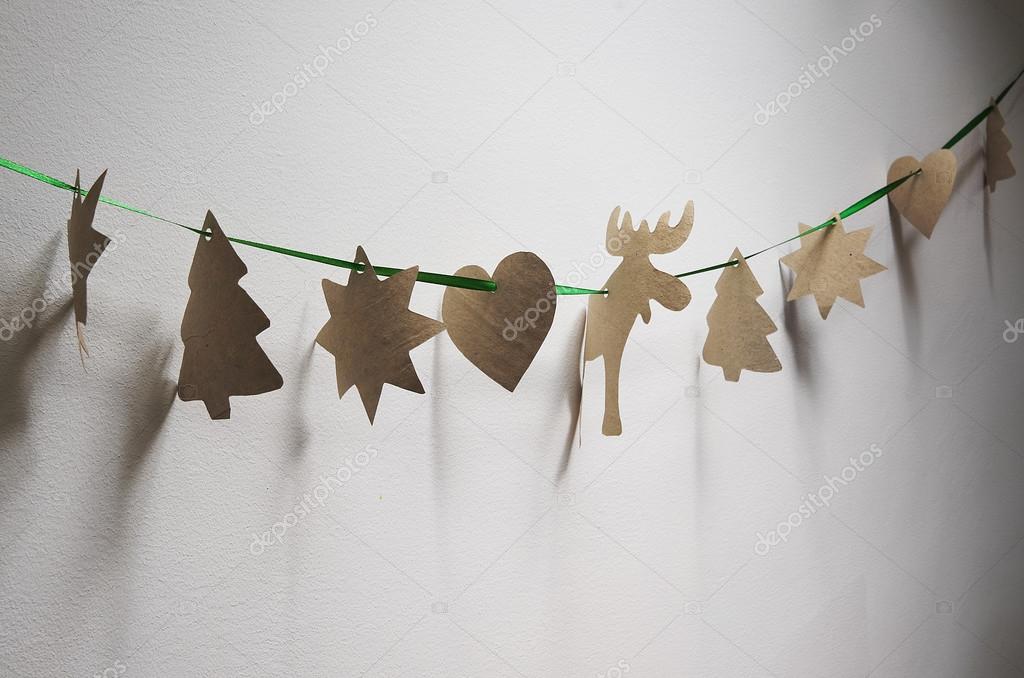 поставь гирлянды. электрическая гирлянда. ферон гирлянда белт лайт светодиодный. гирлянда из цветной бумаги. лампочки для елочных гирлянд.