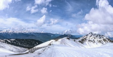 Krasnaya Polyana, Rosa Khutor, gece, su, ışık