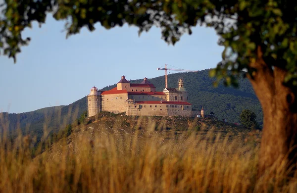 Castillo de Krasna Horka, Roznava Eslovaquia — Foto de Stock