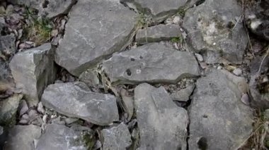 kayaların üzerinde yürüme