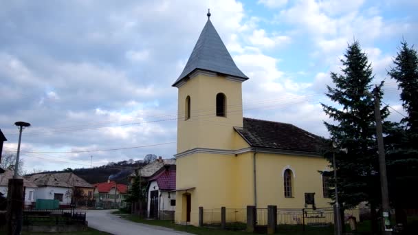 Evangelist kerk Bohunovo district Roznava — Stockvideo