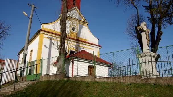 Roma Katolik Kilisesi St. Anne Brzotin, Slovakya — Stok video