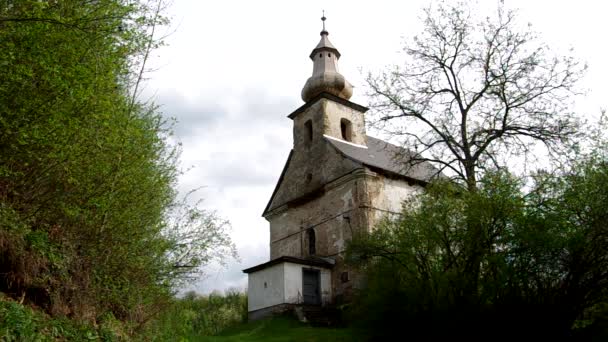 De Evangelische kerk in Petrovo, Slowakije — Stockvideo