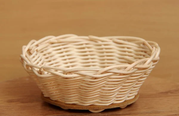 Basket weaving from rattan — Stock Photo, Image