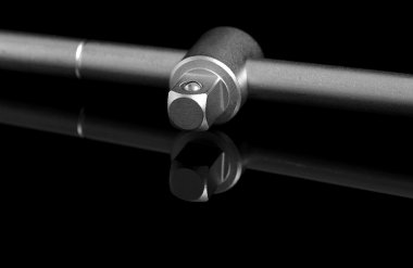 Balck üzerinde soket anahtarı