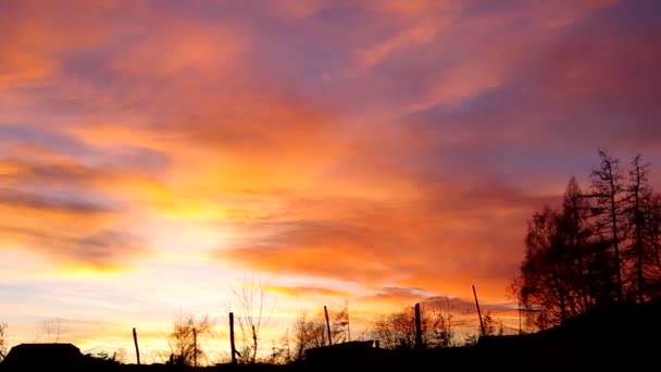 Solnedgång och vacker himmel — Stockvideo