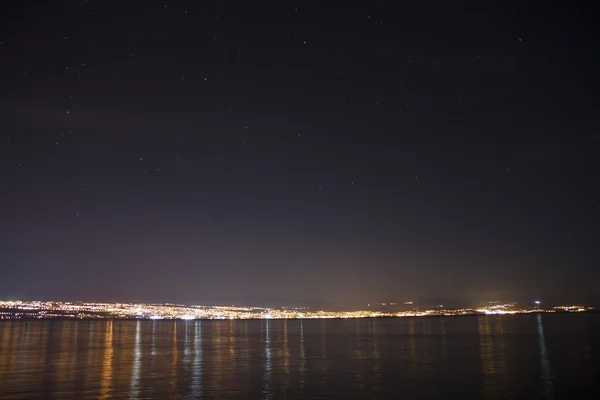 Światła z Rijeka, Chorwacja pod niebo noc — Zdjęcie stockowe