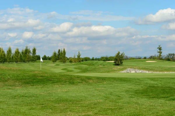 Campo de golf verde — Foto de Stock