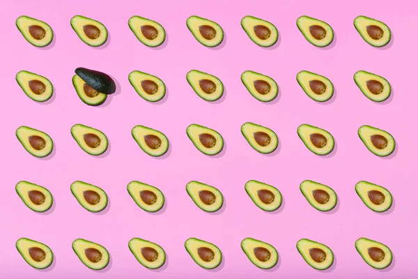 Avocado Patroon Lichtroze Achtergrond Bovenaanzicht Pop Art Minimaal Design Creatief — Stockfoto