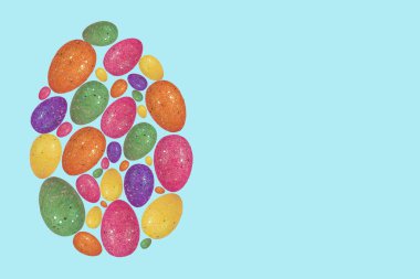 Pastel pembe arka planda uçan renkli yumurtalardan oluşan modaya uygun Paskalya düzeni. Asgari paskalya konsepti. Metin için kopyalama alanı olan yaratıcı Paskalya kartı.