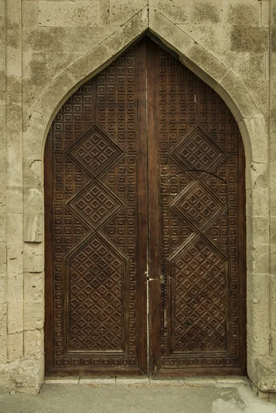 Shirvanshakhs Bakü Azerbaycan müzesinde eski ahşap kapı