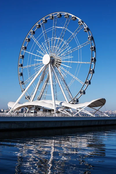 Attraction Ferris wheel — Stock Photo, Image