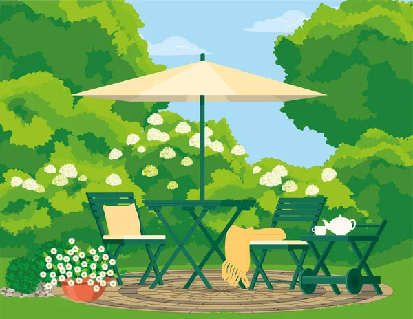 Accogliente cortile con mobili da giardino nel verde del giardino. — Vettoriale Stock
