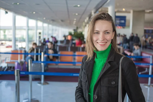 Woman Passenger Airport Lounge Luggage Waiting Area — Stock Photo, Image