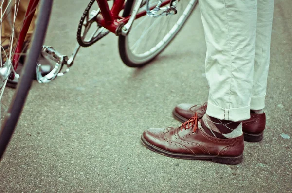 Pessoas Com Bicicletas Retro Tiro Livre — Fotografia de Stock