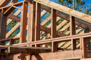 Yeni ev inşaatı çerçevesi