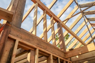 Yeni ev inşaatı çerçevesi