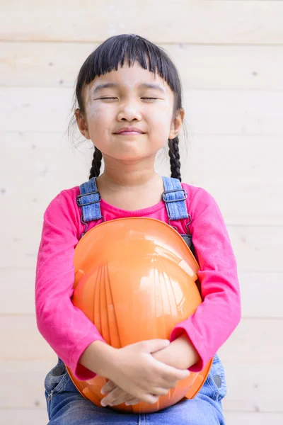 Детский Портрет Оранжевый Шлем Позе Улыбки — стоковое фото