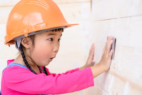 Kid Engineer Carpenter Work Surprise Sanding Wood — Stock Photo, Image