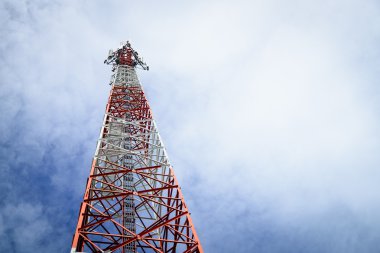 Telekomünikasyon kutup 