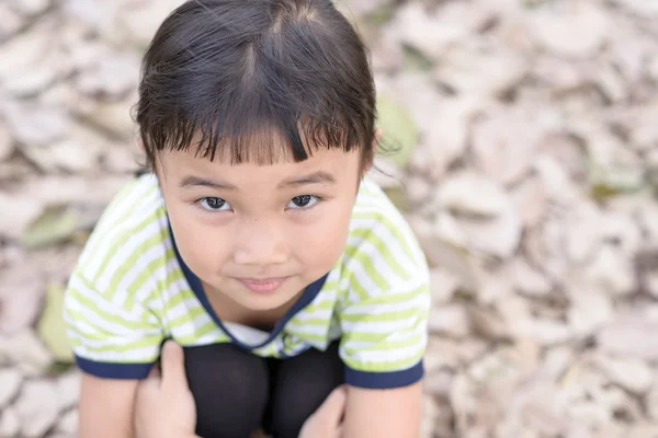 Kid portrait with eye comtact — Stock Photo, Image