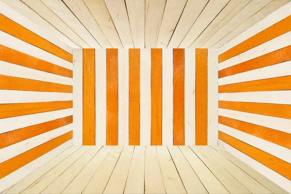 Красочный деревянный зал с широким углом обзора — стоковое фото