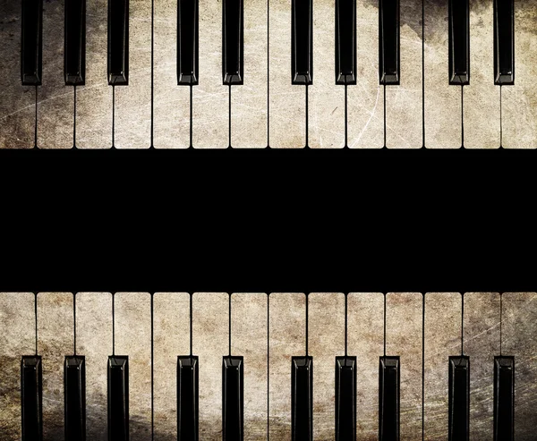 Vintage Piano isoliert — Stockfoto