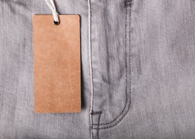 fiyat etiketi ile kot