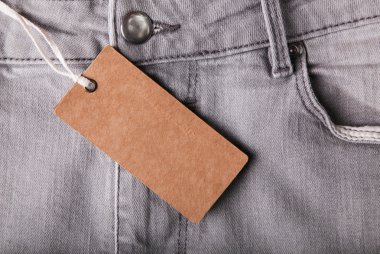 fiyat etiketi ile kot