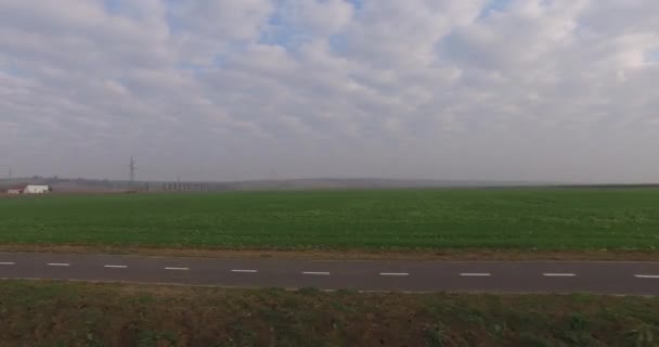 Rijden Buurt Van Fietspad Met Mooie Backgrund Met Veld Een — Stockvideo