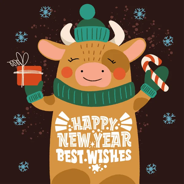 Καλή χρονιά, τις καλύτερες ευχές μου. Ταύρος με καπέλο και μαντήλι με δώρο στο χέρι και επιγραφή στην κοιλιά. Μεγάλη γραμματοσειρά για ευχετήριες κάρτες, αυτοκόλλητα, πανό, εκτυπώσεις. Καλά Χριστούγεννα 2021. — Διανυσματικό Αρχείο