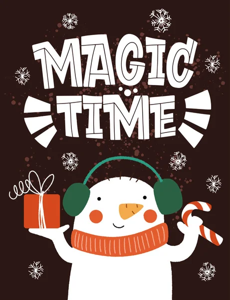 Timpul magic. Omul de zăpadă într-o pălărie și eșarfă cu un cadou în mână. Mare litere pentru felicitări, autocolante, bannere, imprimeuri și decoruri interioare acasă. Crăciun fericit și Anul Nou fericit 2021 . — Vector de stoc