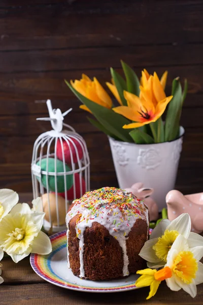 Paskalya kek, çiçekler