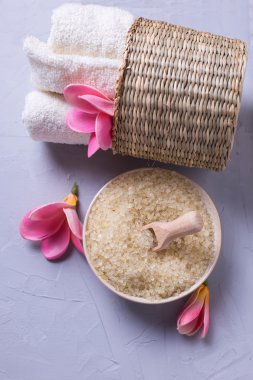 Deniz tuzu kase ve havlu