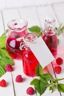 Yaz içeceği çilek ile