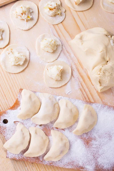 Preparazione di gnocchi — Foto Stock