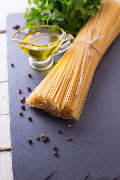 Rå pasta - Stock-foto