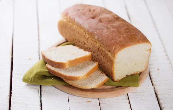 Pane affettato di pane fatto in casa — Foto Stock