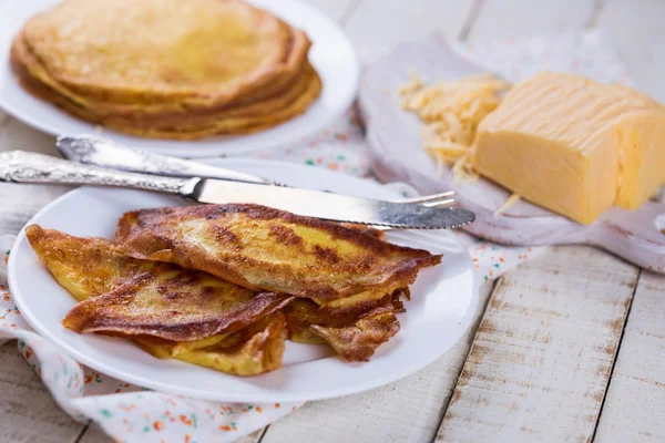 Panquecas ou crepes com queijo — Fotografia de Stock