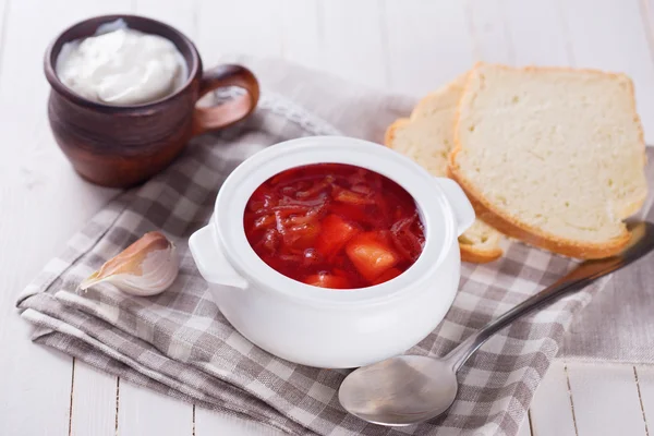 Sopa de legumes apetitosa fresca — Fotografia de Stock