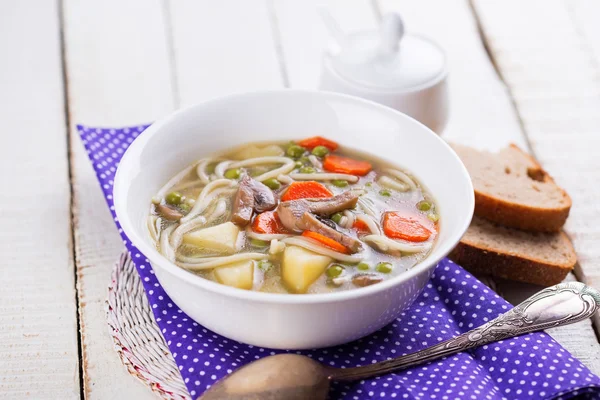 Zuppa con pasta e verdure — Foto Stock